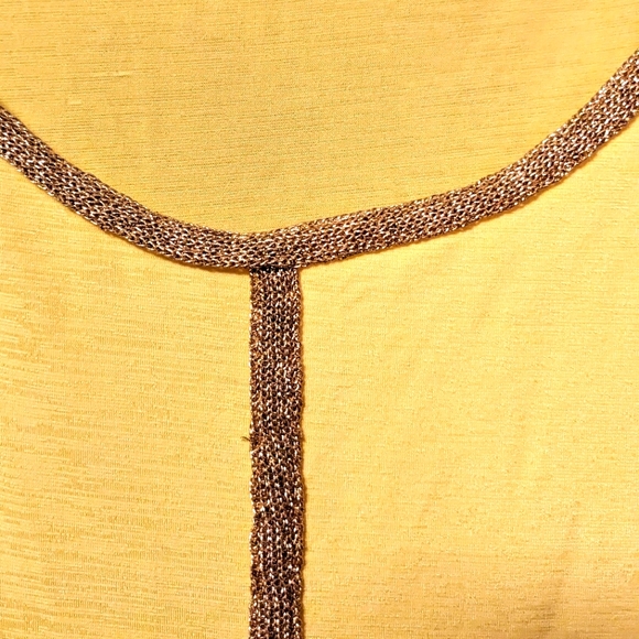🔥SALE🔥 Spence Sleeveless Yellow Top Gold Embellishments Hi Low Sz. XL - Picture 7 of 12